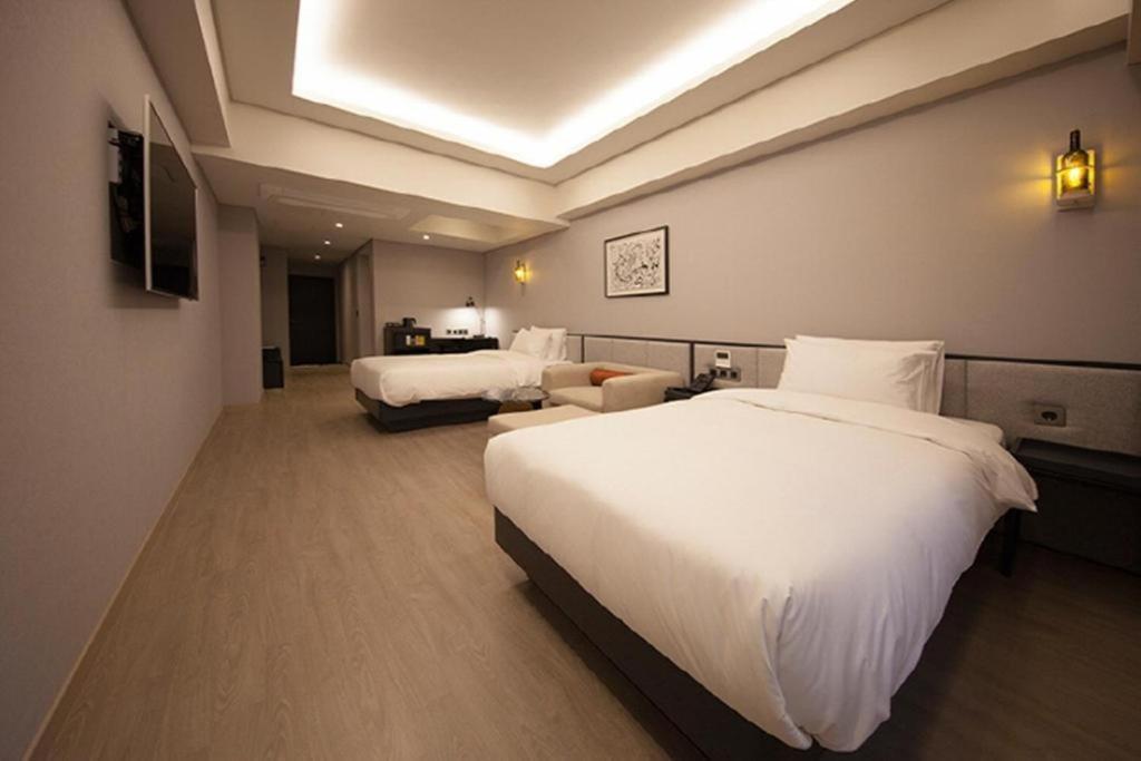 Hound Hotel Yeonsan Busan Ngoại thất bức ảnh