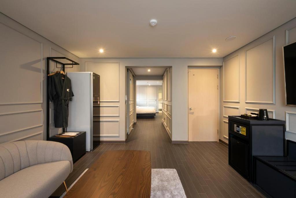 Hound Hotel Yeonsan Busan Ngoại thất bức ảnh