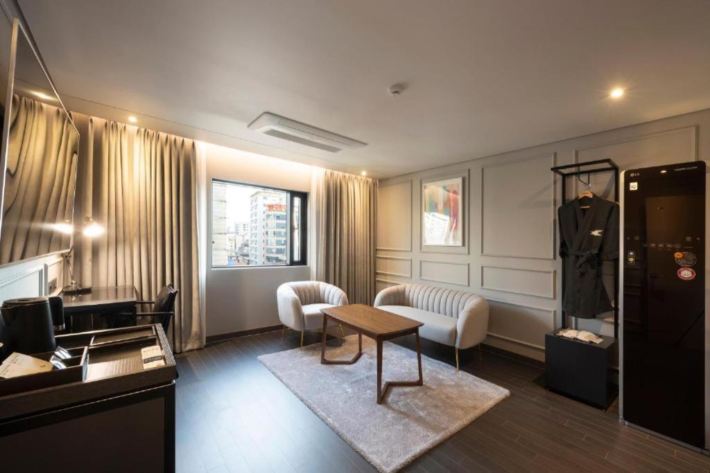 Hound Hotel Yeonsan Busan Ngoại thất bức ảnh