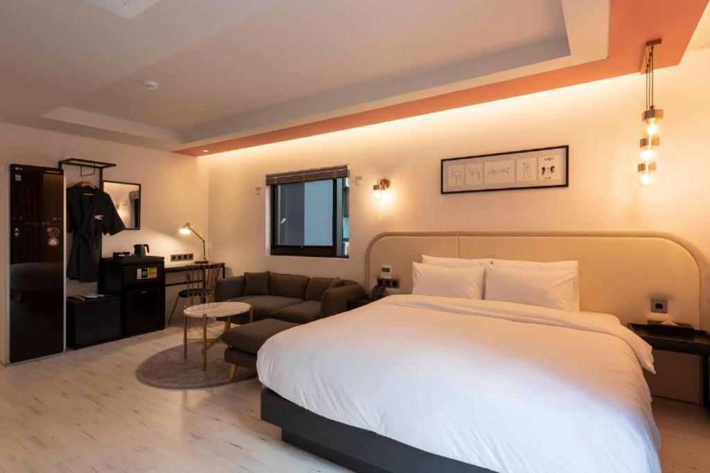 Hound Hotel Yeonsan Busan Ngoại thất bức ảnh