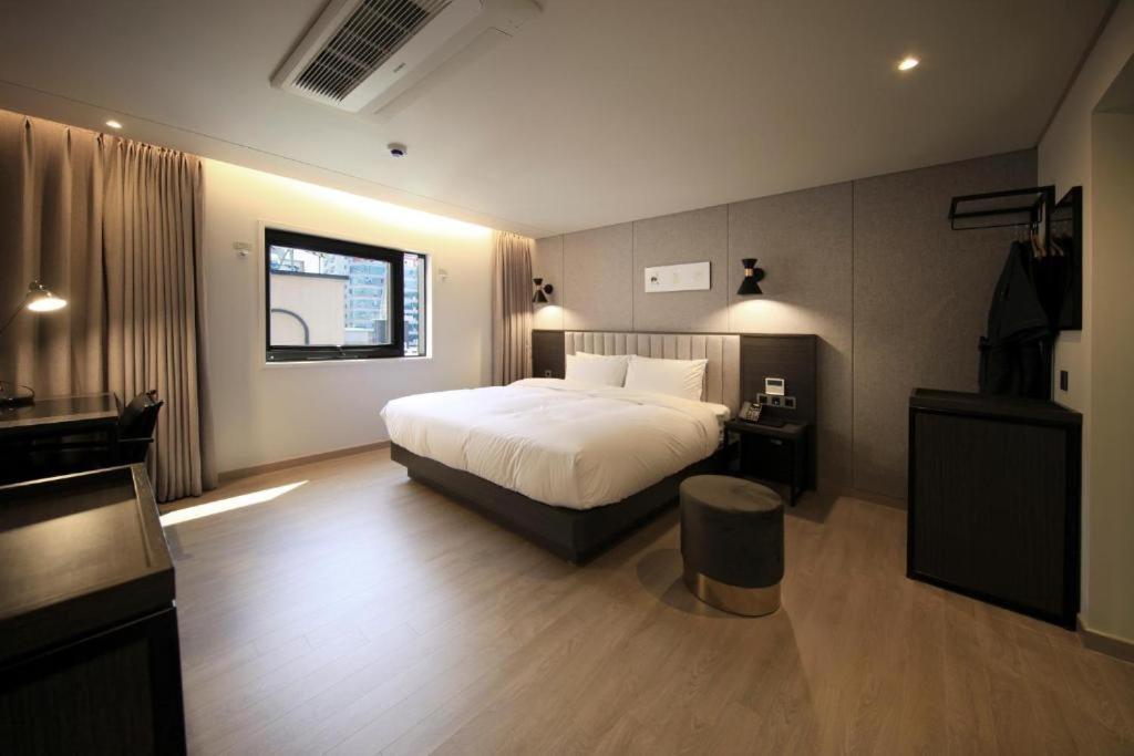 Hound Hotel Yeonsan Busan Ngoại thất bức ảnh